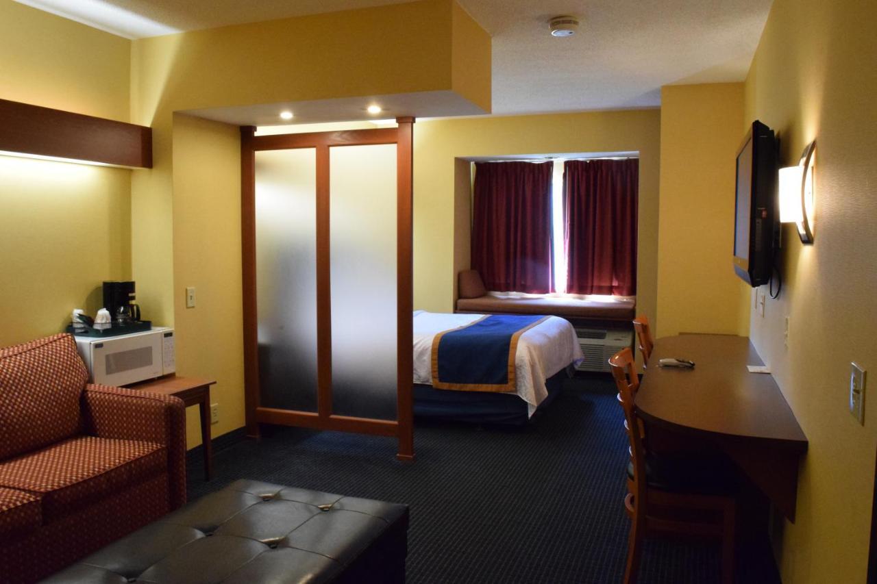 Inn At The Finger Lakes Auburn Exterior foto